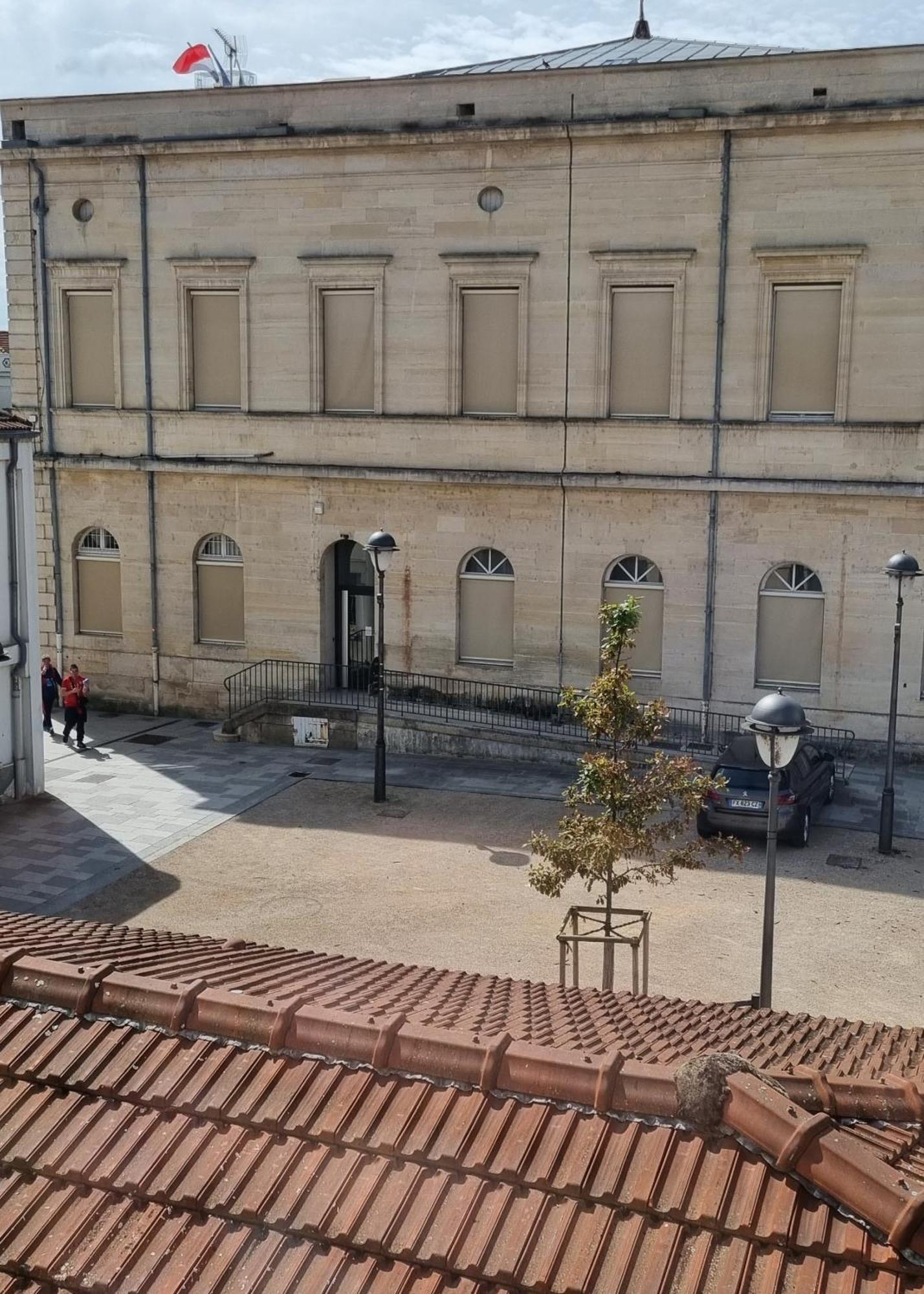 Victoire Saphir 203 Climatise Hotel De Ville Saint-Dizier Exterior foto